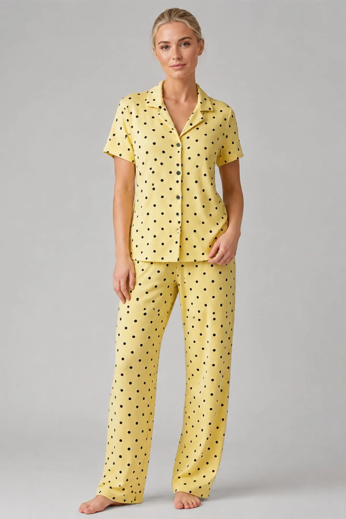 Puantiyeli Düğmeli Pijama Takımı 4642-