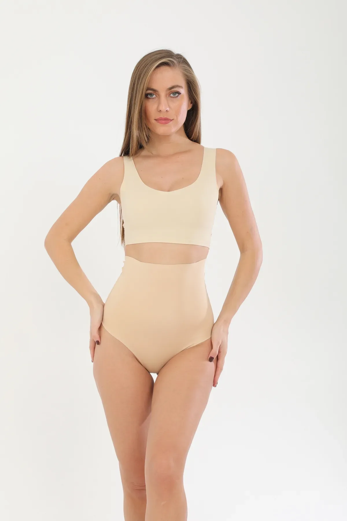Lazer Kesim Silikonlu Slip Korse 4402