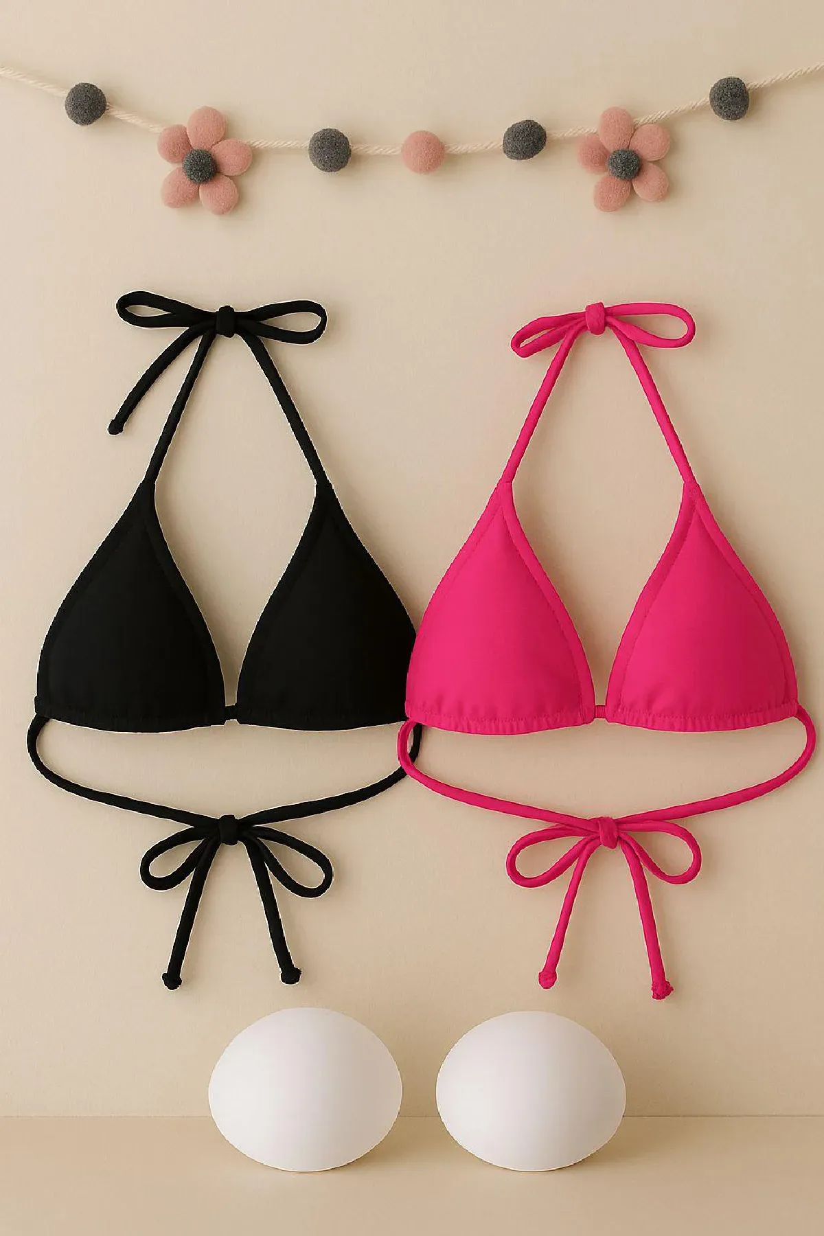 Kadın Siyah ve Fuşya Minimal Kesim Üçgen Bikini Üstü