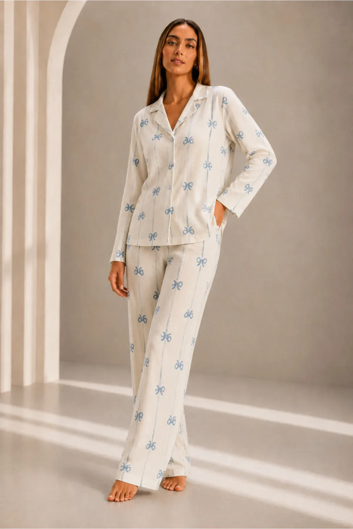 Kadın Önden Düğmeli Uzun Kollu Alt Üst Pijama Takımı